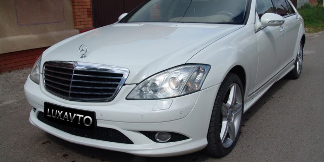 Mercedes S-class w221 белый